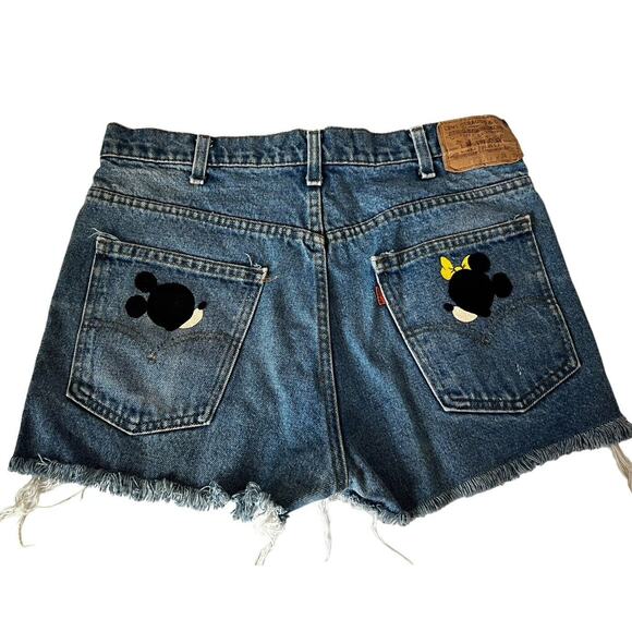 Vintage Levi's 517 Mickey & Minnie Cut Off High Waist Shorts sz 34 - Picture 4 of 7